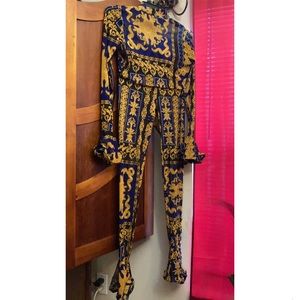 Victorian Design Flare Top and Bottom